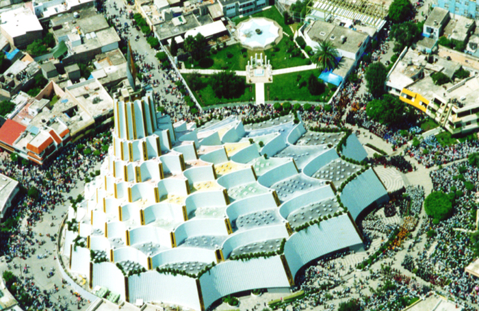 “La Luz del Mundo” con capacidad para 12,000 personas, ubicado en Guadalajara, Jalisco